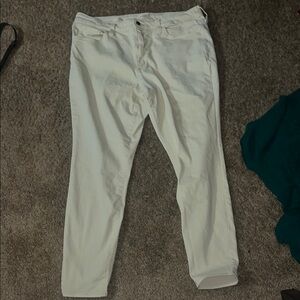Universal Thread Cream Jeans